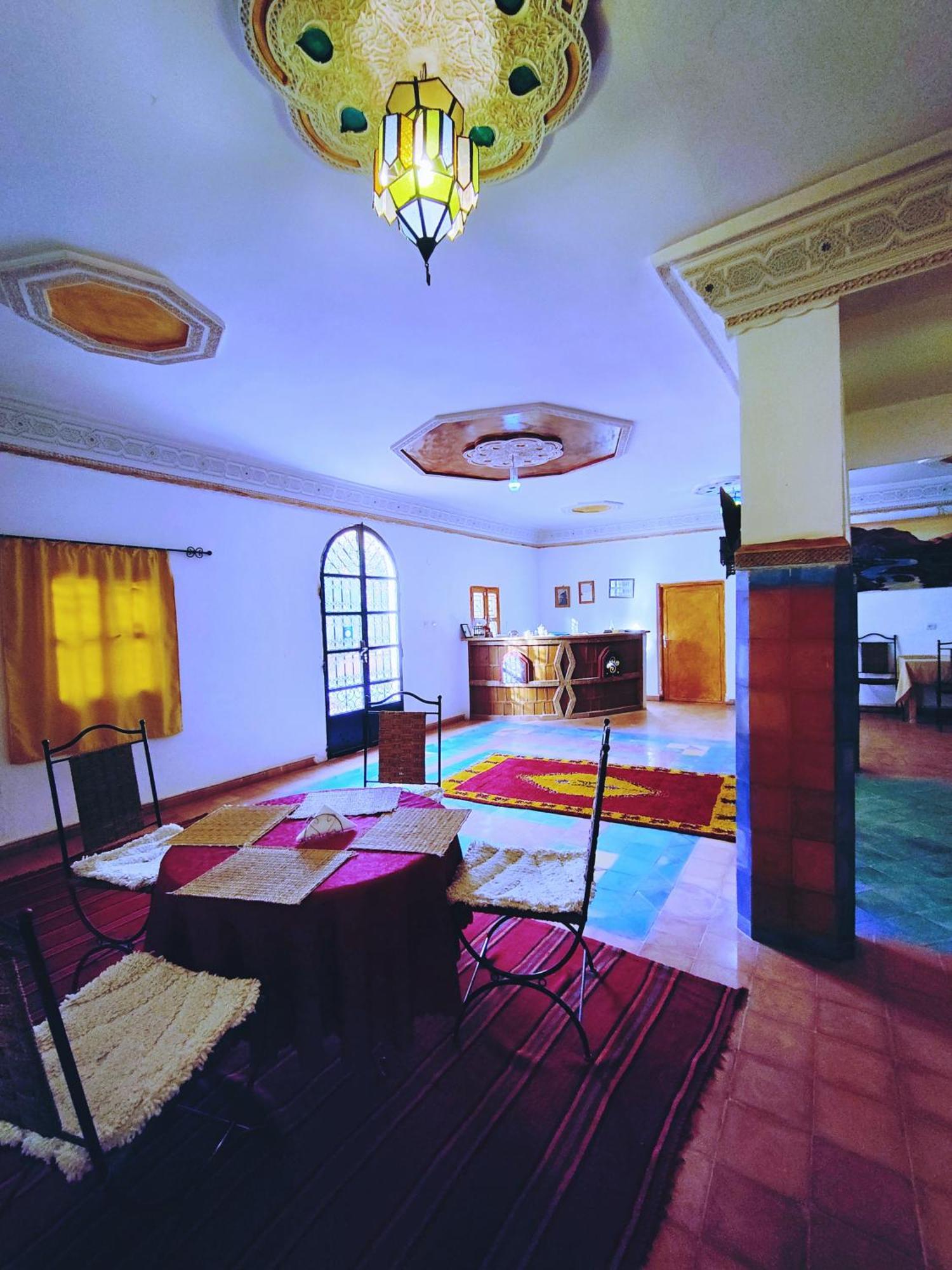 Riad Kasbah Des Roches Akhendachou n'Ait Ouffi Buitenkant foto