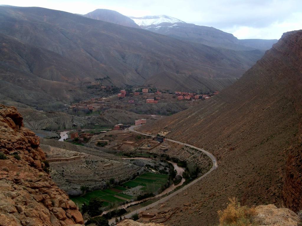 Riad Kasbah Des Roches Akhendachou n'Ait Ouffi Buitenkant foto